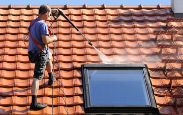 roof cleaning Almshouse Green, Essex